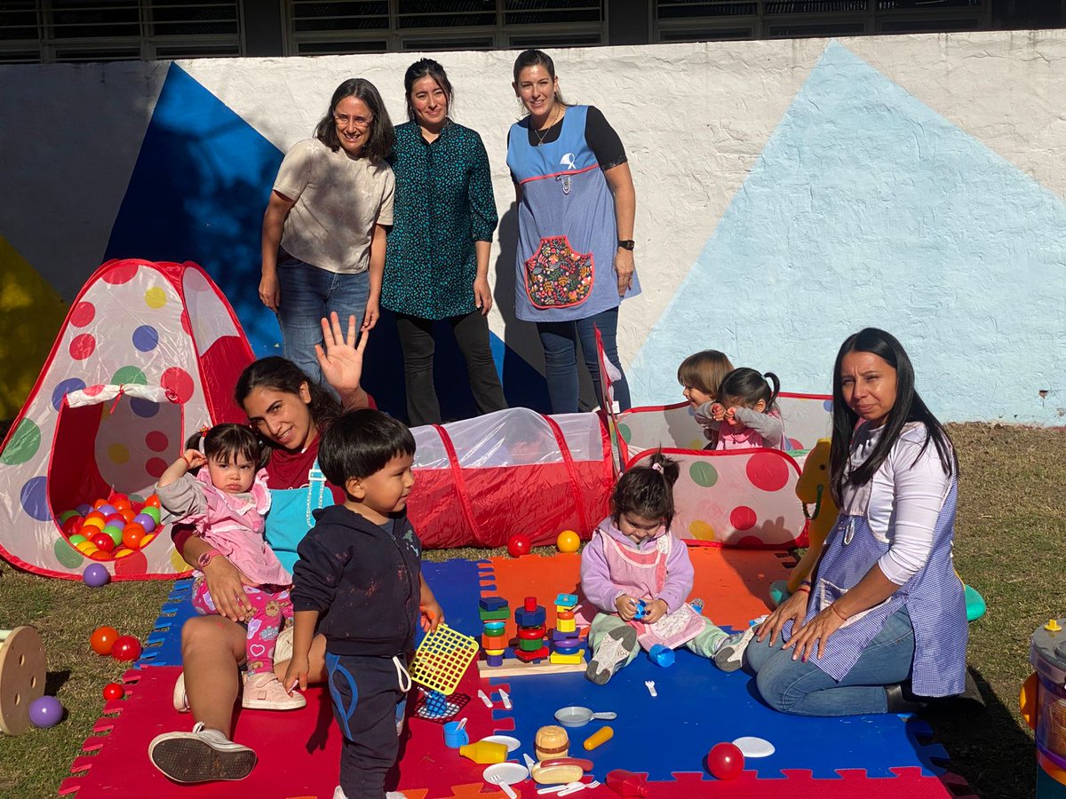 SecMujeresTigre's tweet photo. 🎲 Entregamos kits lúdicos en el Jardín N° 922 de Don Torcuato para seguir fortaleciendo el aprendizaje a través del juego 🧩💜

Acompañamos a las infancias con más herramientas, promoviendo la creatividad desde los primeros años.
@ZamoraJulio  @GiselaLZamora @NaOlivieri https://t.co/zH6WTivD82
