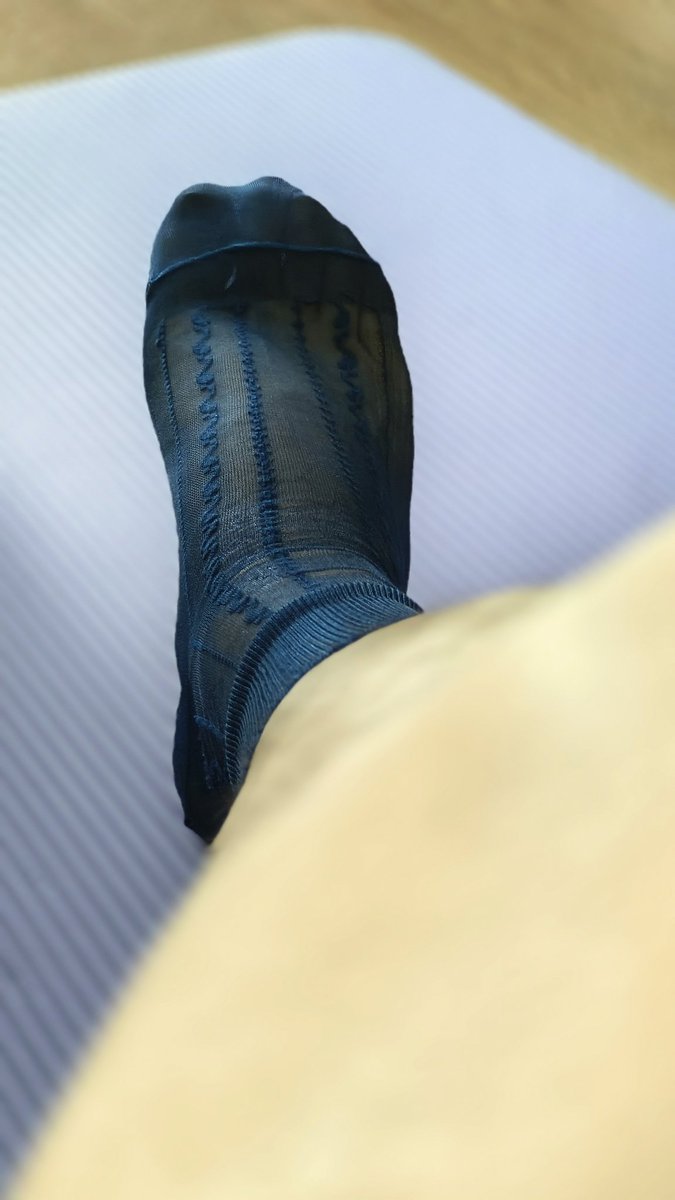 Normal20121's tweet photo. 要是能捡个喜叔的粗一🐻回家就好了😴 https://t.co/MOpTLsBaio