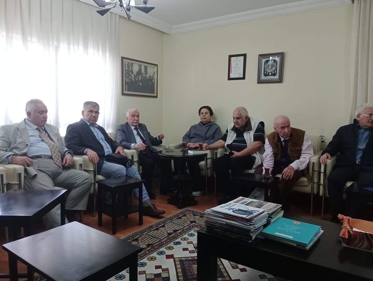 Demokraside Birlik tweet media