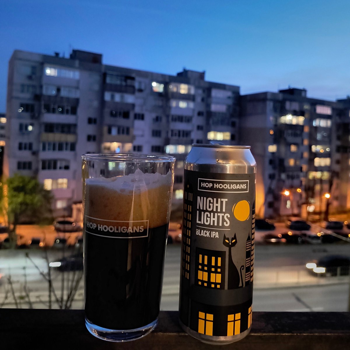 birenoshkembe's tweet photo. I'm not always drink coffee at 20:30, but when i do it's with a foam and high percent of ABV.
Cheers with #nightlights by #hophooligans #blackipa #beer #cheers https://t.co/Ru8APCvjI2
