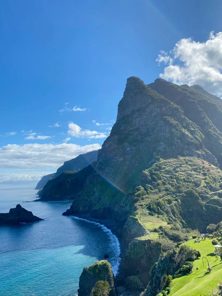 𝒍𝒖𝒏𝒂 tweet media