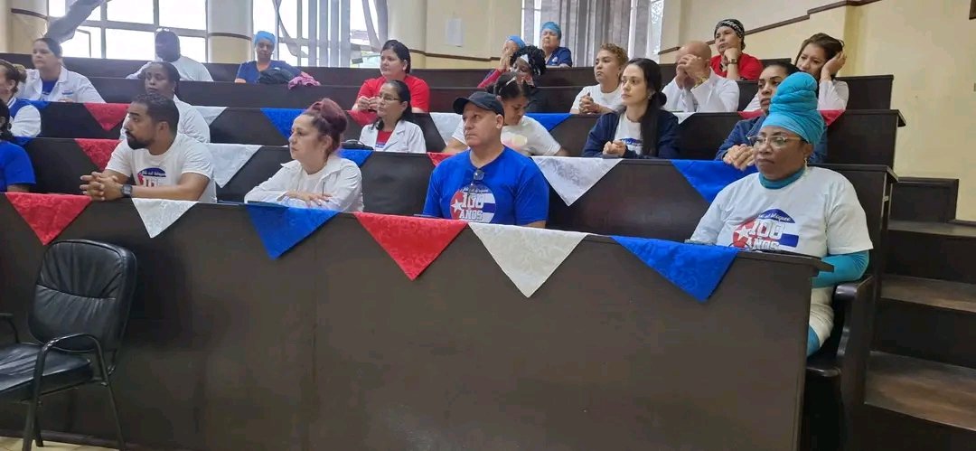 Nuestros colaboradores también dando su firma por la patria ,en esta ocasión desde Mozambique.
#PinarDelRío
#CubaCoopera
#CubaNoEstáSola
#NoAlBloqueo
#MiFirmaPorLaPatria