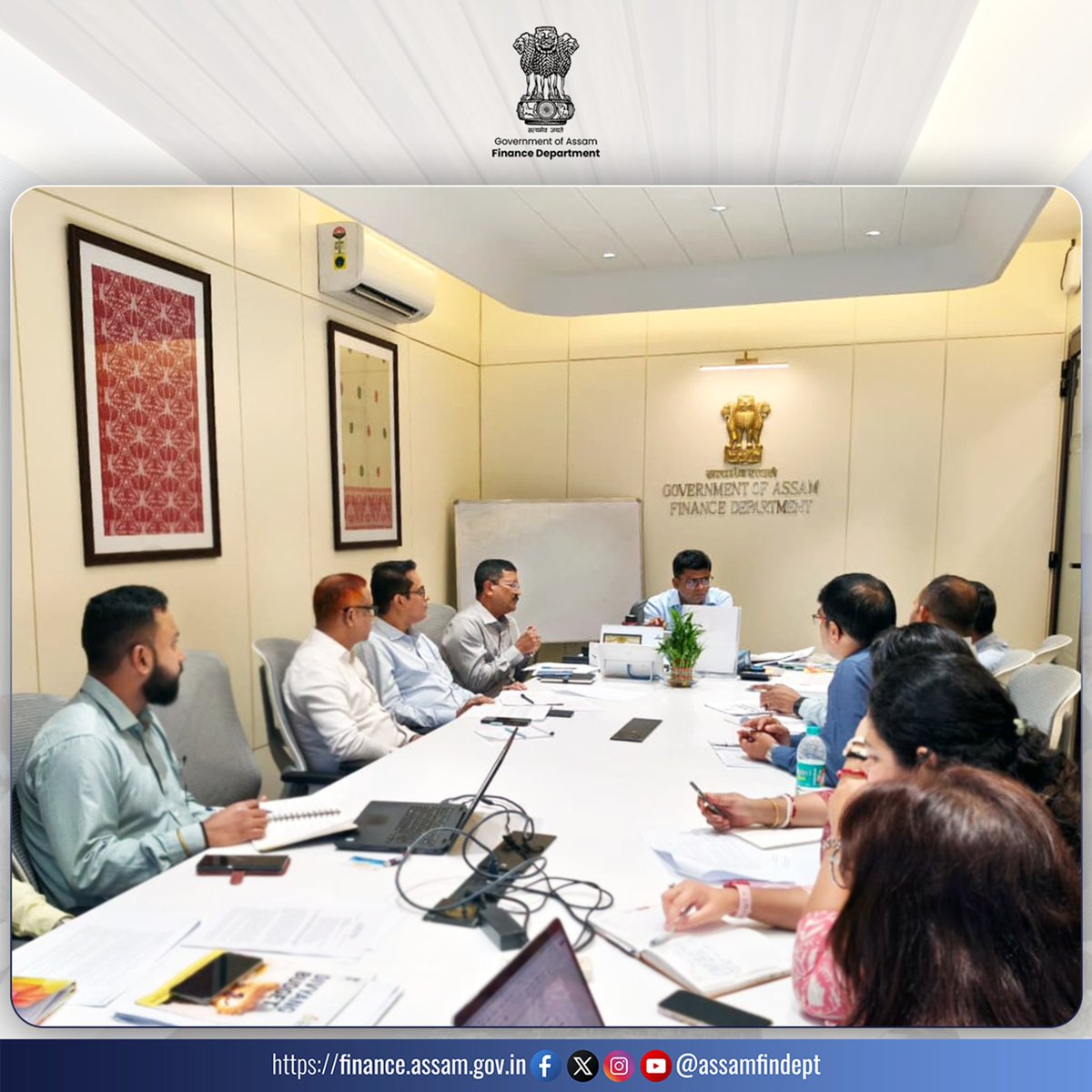 AssamFinDept's tweet photo. A team from NIPFP &amp; CAG visited Janata Bhawan to study Assam’s Outcome Budget and engaging with departments on performance-driven service delivery. Concluding session was chaired by Jayant Narlikar, IAS, Commissioner &amp; Secretary, Finance Department today. 
#Assam #OutcomeBudget https://t.co/ip0Yki0F0v