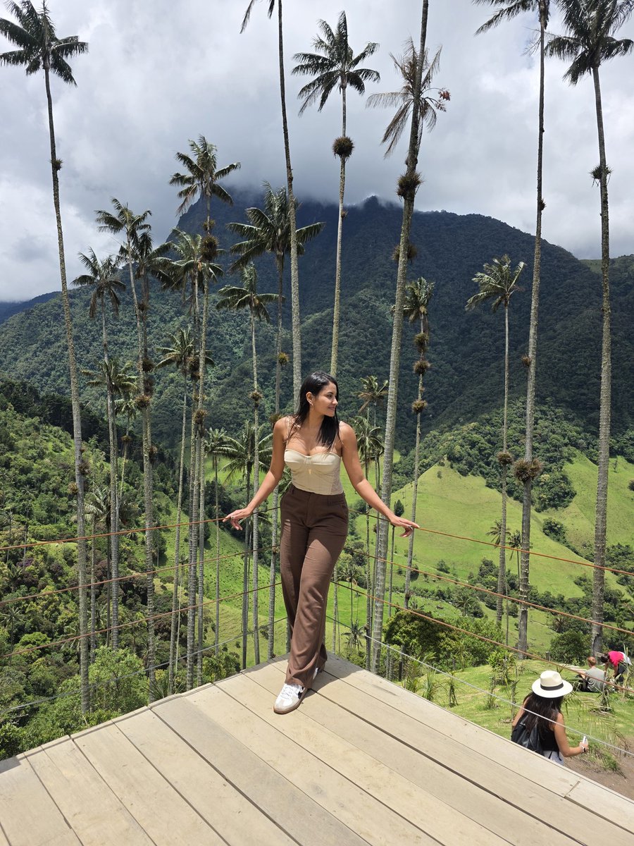 danela_hy's tweet photo. Creo que es el lugar mas hermoso de Colombia al que he ido. https://t.co/g9QvTNN4Hu