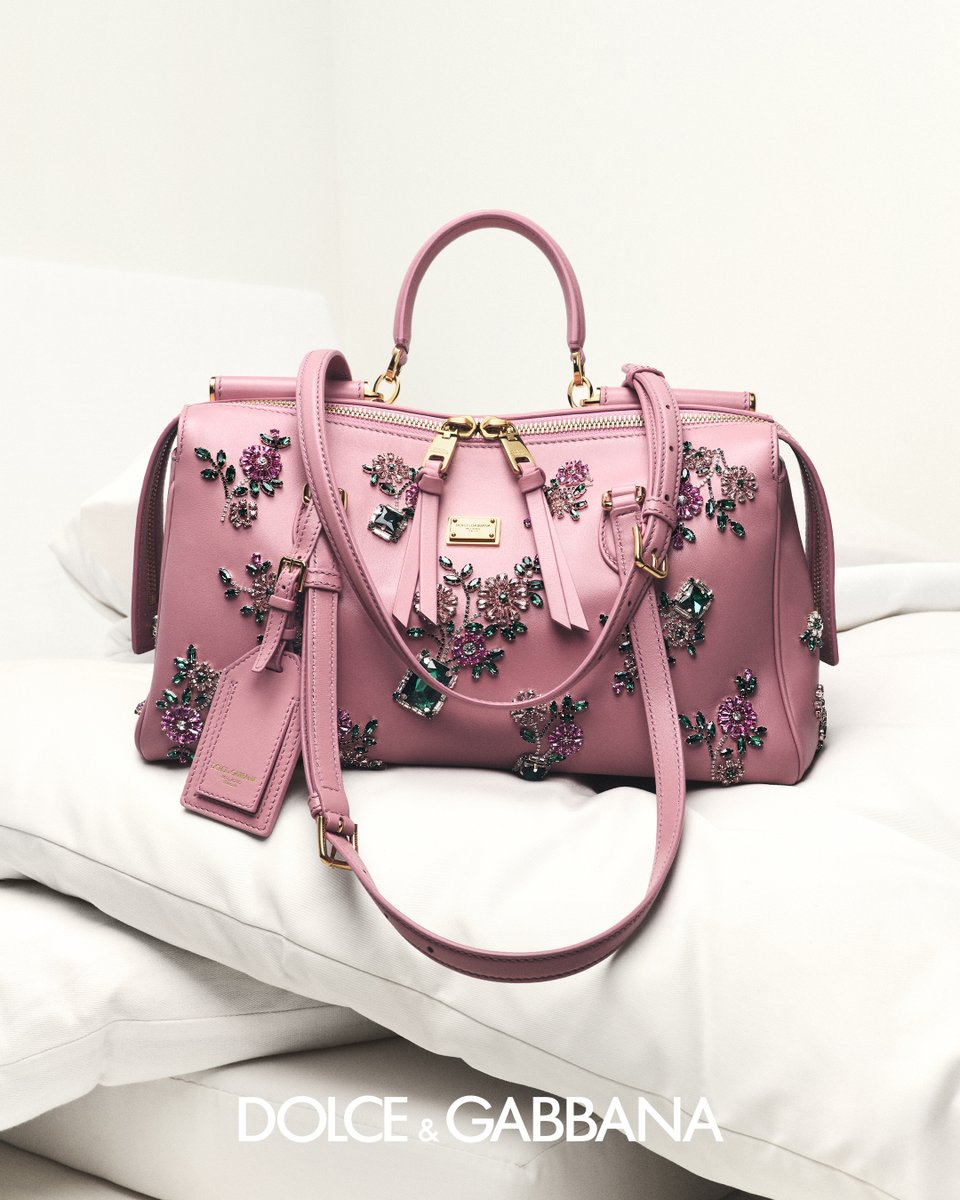 The Vittoria Bag and soft slippes take centre stage in the #DGSS26
