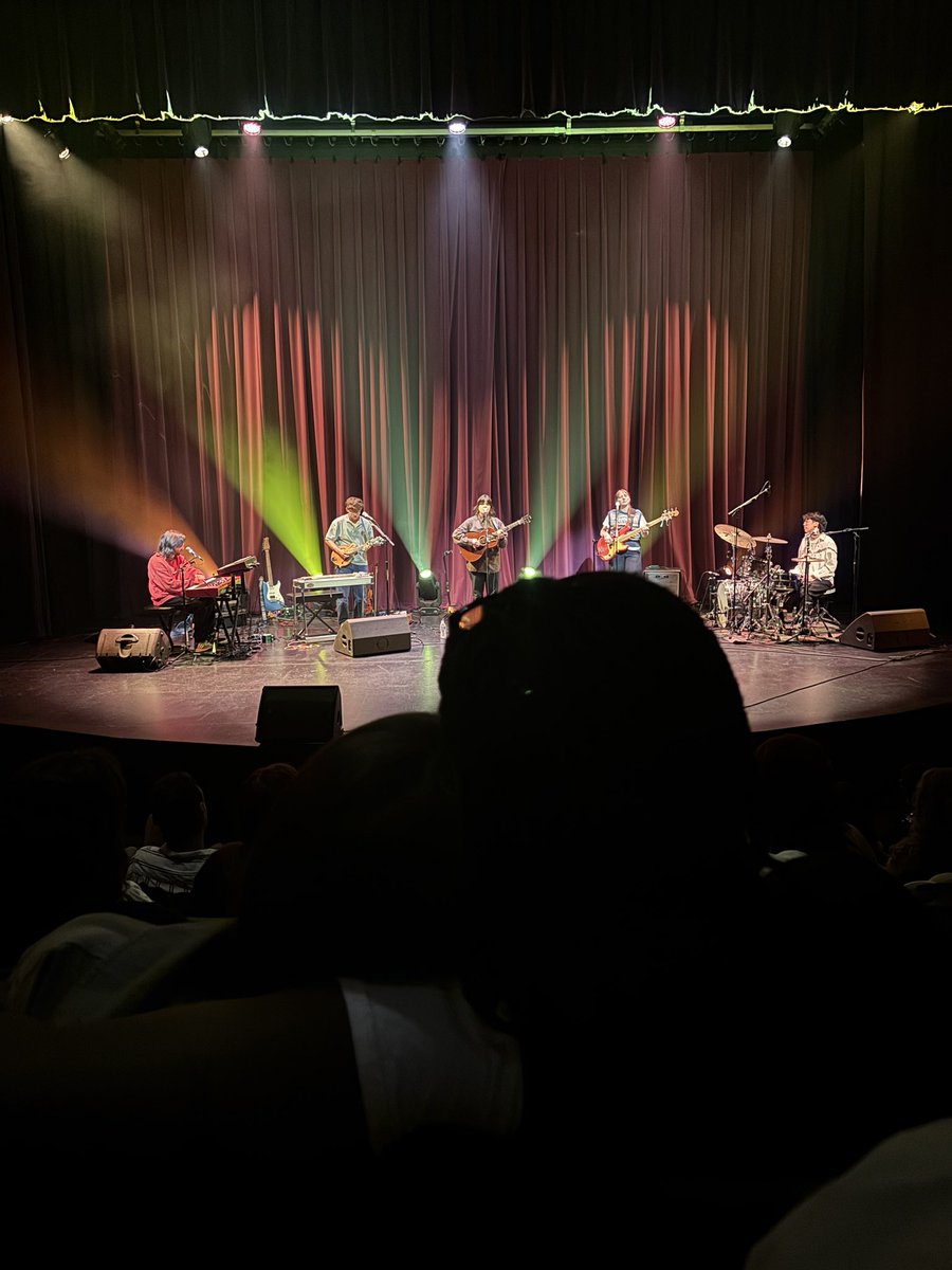 carpetcrusher's tweet photo. Felt visible @ the Leith Ross concert with my goat 

#lesbianvisibilityweek https://t.co/9fiq77ds5h