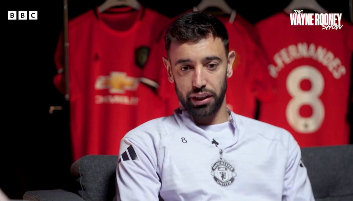 عمرو tweet media