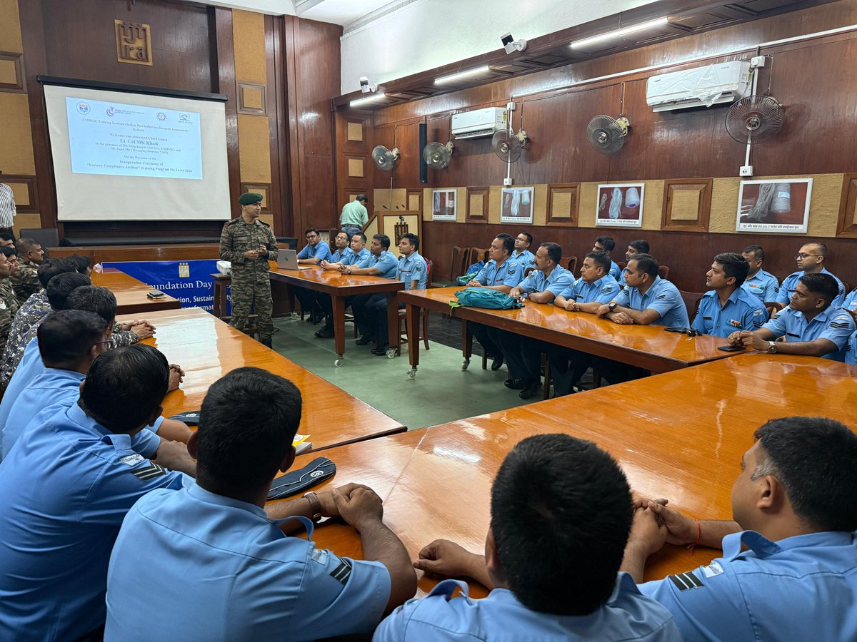 dgrIndia's tweet image. Lt Col Manoj Khati, Jt Director, attended the opening ceremony of #DGR-sponsored Certificate in Factory Compliance Auditor at Indian Jute Industries Research Association, Kolkata on 24 Apr. A step towards empowering retiring personnel.
@adgpi @indiannavy @IAF_MCC @SpokespersonMoD
