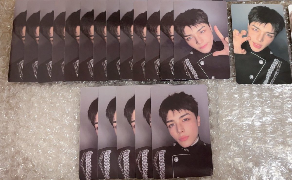 ⸊ဂဗ tweet media