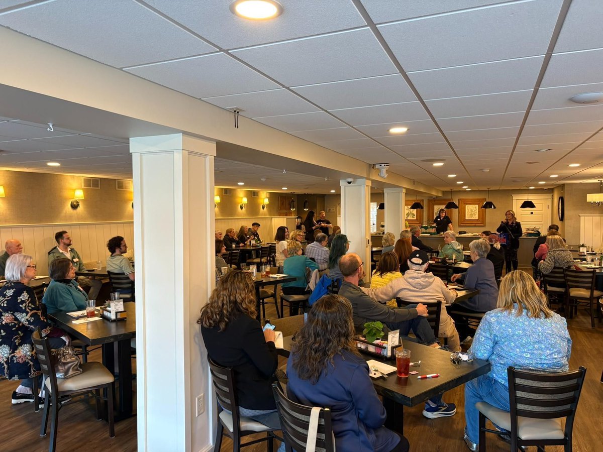 Janelle Stelson tweet media