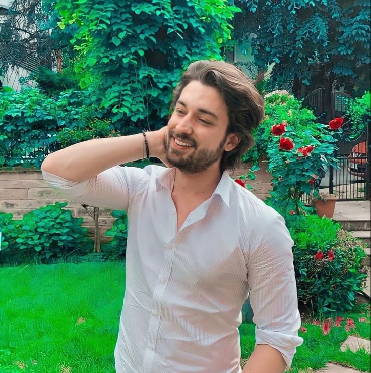 bekliyorum37385's tweet image. Beyaz mı güzel, yoksa giyen mi? 🫣🤍
#AlpNavruz ✨🕊️ @AlpNavruz