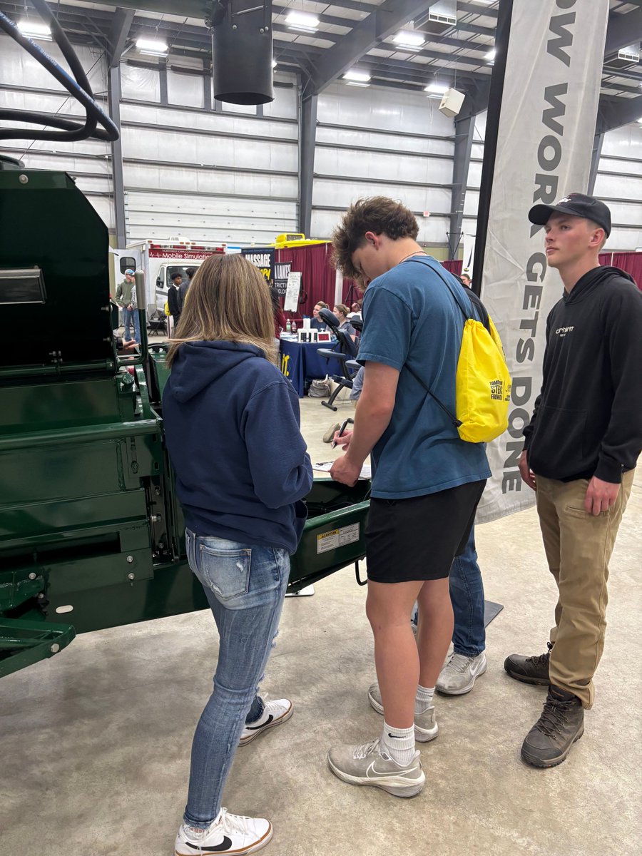 ArtsWayMfg's tweet photo. We had a great time at the inaugural Build My Future event put hosted by the Iowa Lakes Corridor yesterday! Over 800 students experienced hands-on activities across a wide range of career paths.

We enjoyed speaking with students about Art's Way equipment and the many career opportunities in manufacturing — all while they completed a final quality inspection on a 7165 grinder mixer.

It was an awesome day and we can't wait for next year!