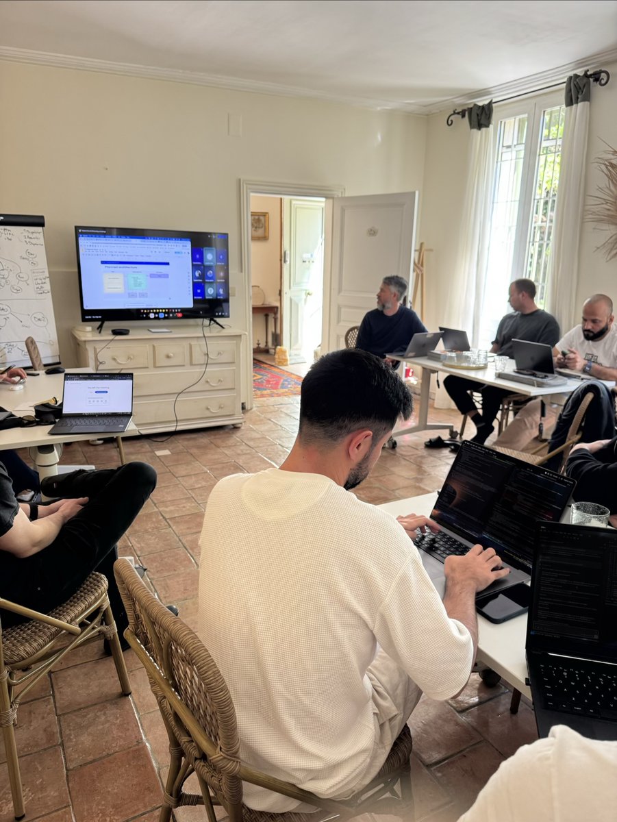 Aragon.eth 🦅 tweet media