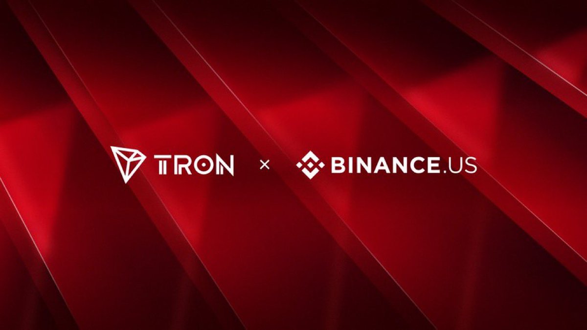 Essays Hub tweet media