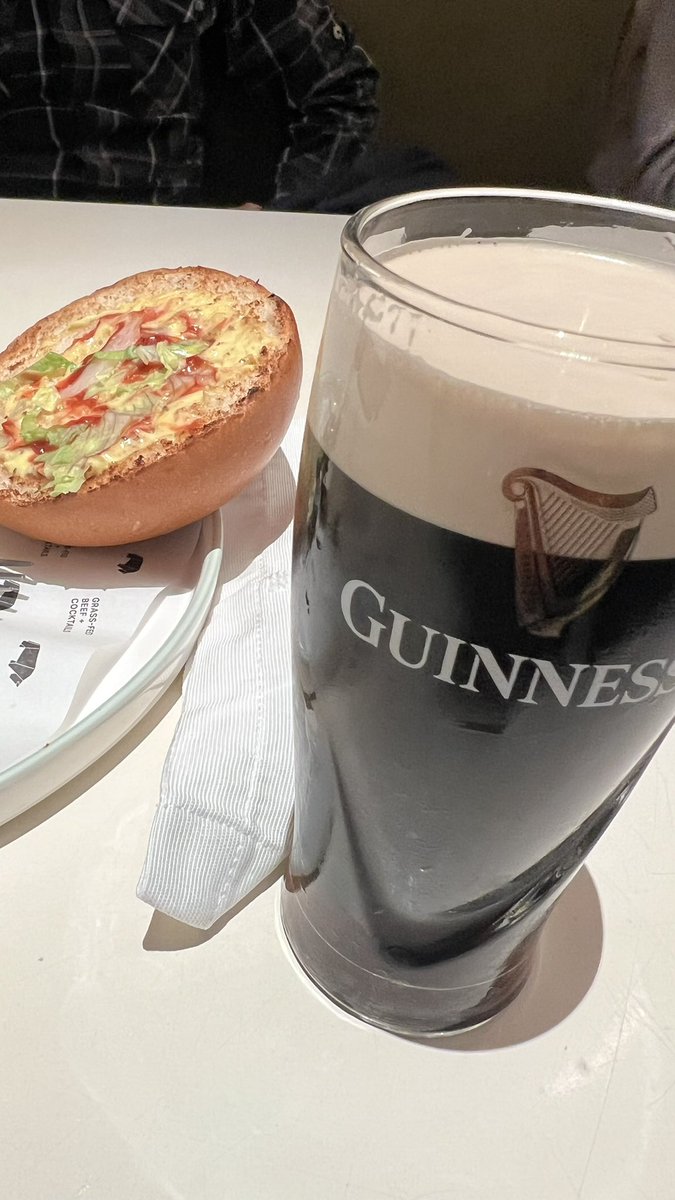 sfigouas's tweet photo. Cheers 🍻 https://t.co/gUZqNAfdpb