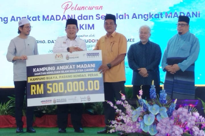 WilayahMy's tweet image. Jakim Reassures Public on Zakat Governance, Says State Councils Remain Trustworthy dlvr.it/TSCXzC #Zakat #Jakim #Malaysia #Kepimpinan #اعتماد