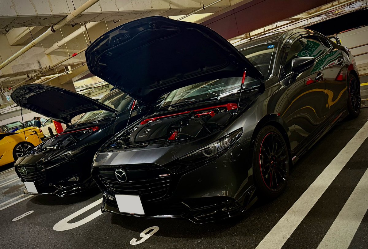 ScL___700mg's tweet photo. 今日は@pokepoke0401 さんと、海ほたる&amp;川崎夜景ドライブしてきた！
BP-07が二台並ぶ奇跡、普通には無いというか、非日常なひとときでした！
外国人ニキ達にも好評なのか、盗撮されましたねw
中にはスイスでマツダ車に乗ってる方もいて、感動物でした！
また近いうちに並べましょう！最高な夜でした！ https://t.co/YQObTEIOHK