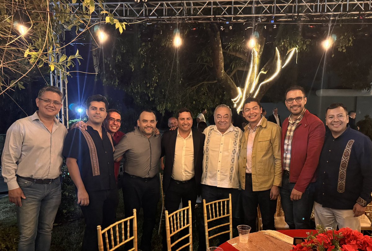 Embajada de México en El Salvador 🇲🇽 🇸🇻 tweet media