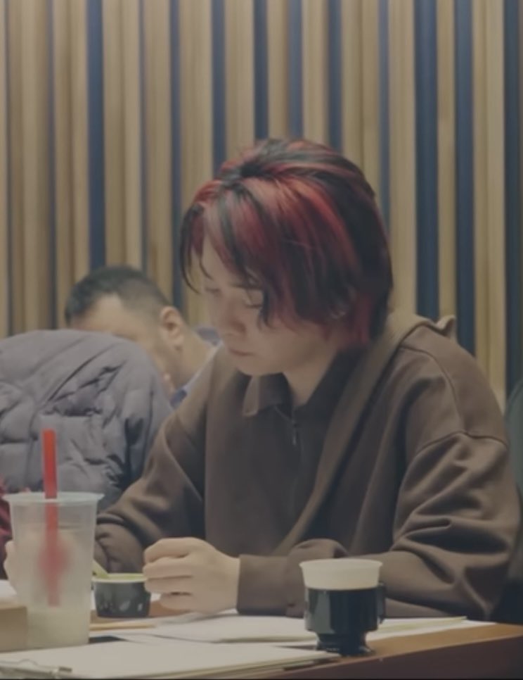 - ̗̀🍏 ̖́- tweet media