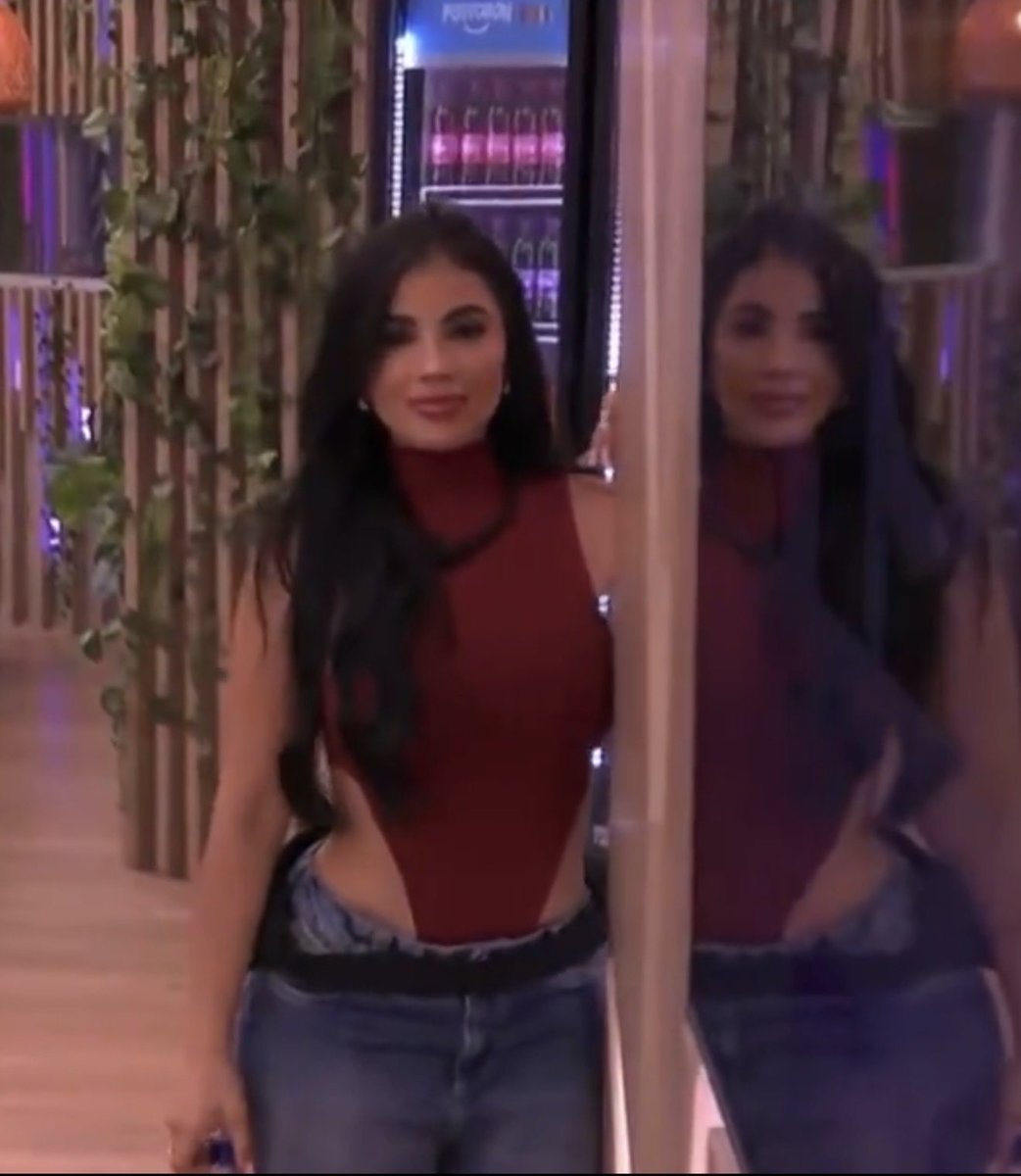 pollito de frente🐥 tweet media