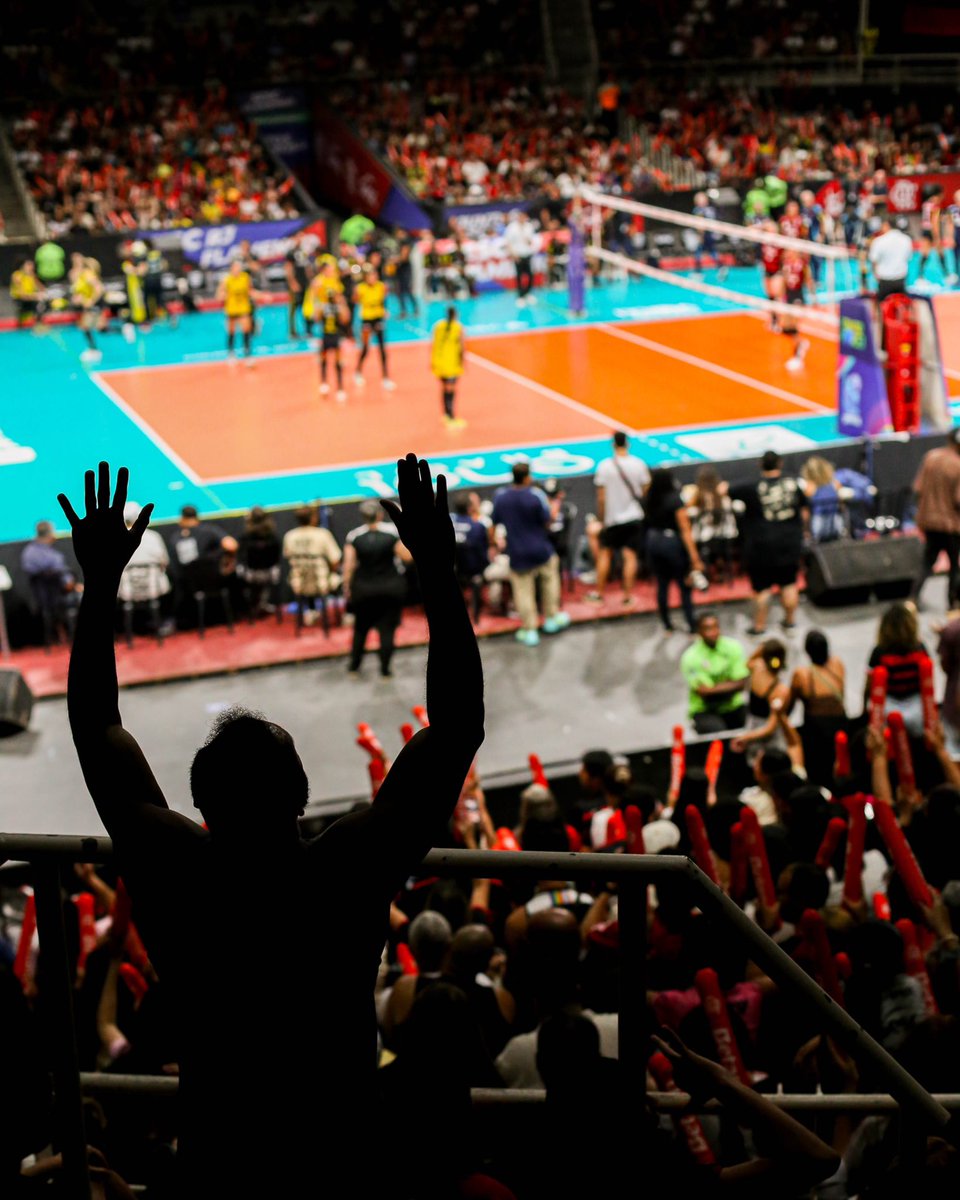 TimeFlamengo's tweet image. Hoje tem #SescRJFlamengo e é claro… 

Show da Maior Torcida do Mundo! VAMOOOOOS! 

Todos os caminhos levam ao Maracanãzinho! 🏐🏟️❤️🖤

#FlaVôlei #pics #volleyball

📸 Julliana Andrade / CRF