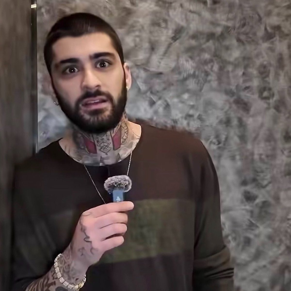 bloomingzain's tweet photo. konnakol promo has been based solely on meme zayn https://t.co/ZgB6uq53sB