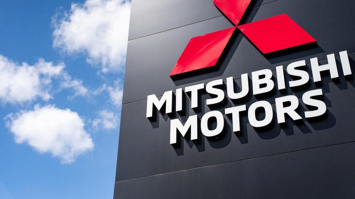 azattelevision's tweet image. Mitsubishi flags a major safety recall: 108,000 Outlander SUVs affected by faulty liftgate components that could seriously injure owners. Short-term fixes could be on the way as engineers inspect impacts beyond the latch. 🚗⚠️

#AutoSafety #Mitsubishi