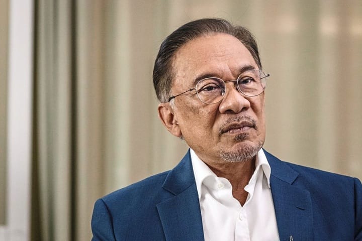 WilayahMy's tweet image. Anwar Rejects Claims of Stolen Funds Moved to Africa, Calls Allegations Baseless dlvr.it/TSCYGY #AnwarIbrahim #PoliticalNews #Malaysia #Corruption #FakeNews