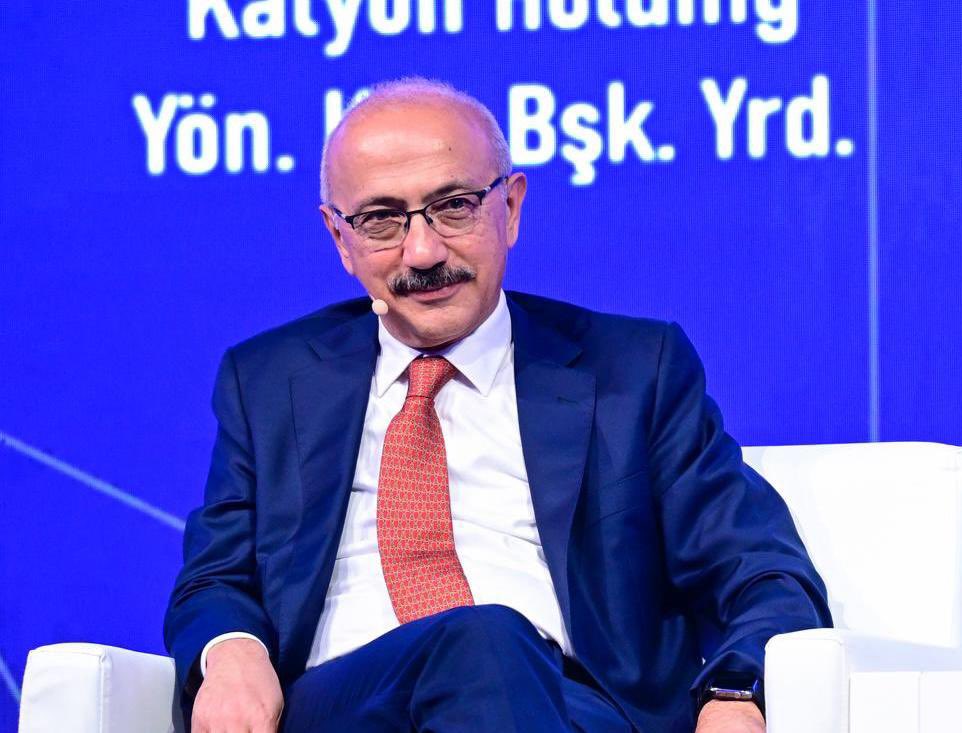 lutfielvan's tweet photo. Enerji Piyasalarında Regülasyon ve Rekabet Zirvesi’ne katıldık. Bu kapsamda gerçekleştirilen panelde elektrik piyasasına ilişkin görüşlerimizi katılımcılarla paylaştık. https://t.co/nigWwDuWhO