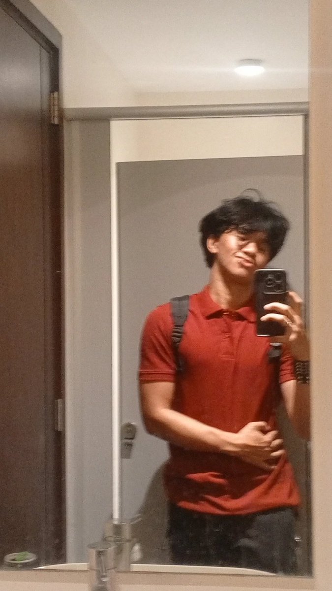 sk8erb0oii's tweet photo. i love polos https://t.co/G8foV4GEUM