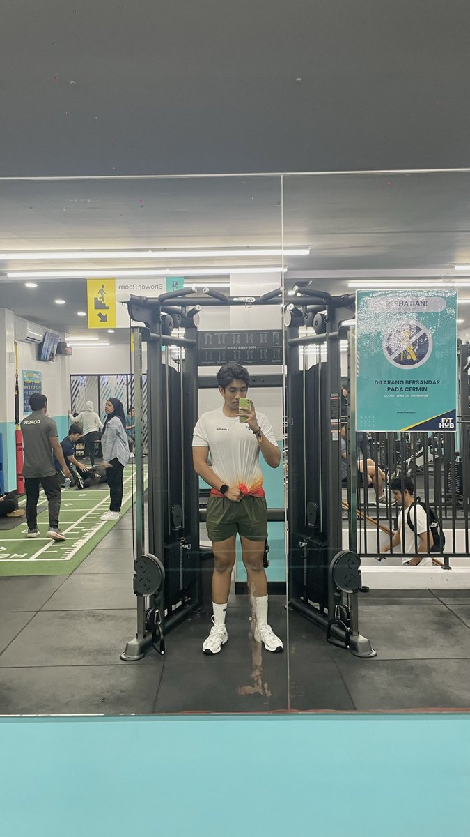 ImamsyahYusril's tweet image. Pulang kerja paling enak langsung gym sih🫠 #gym