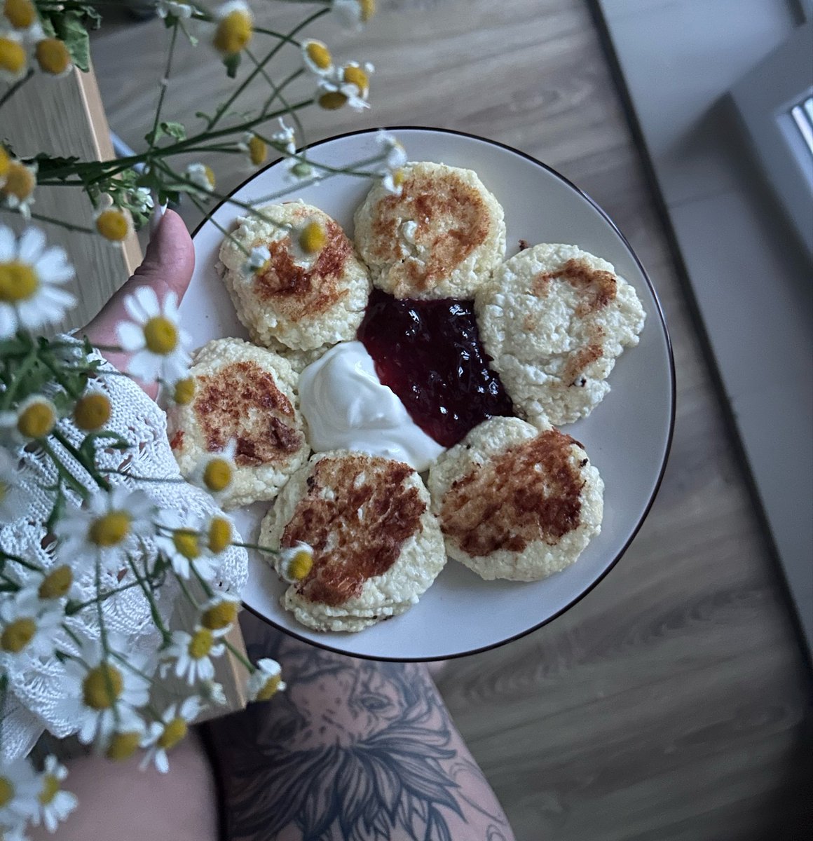 кошка-мать tweet media