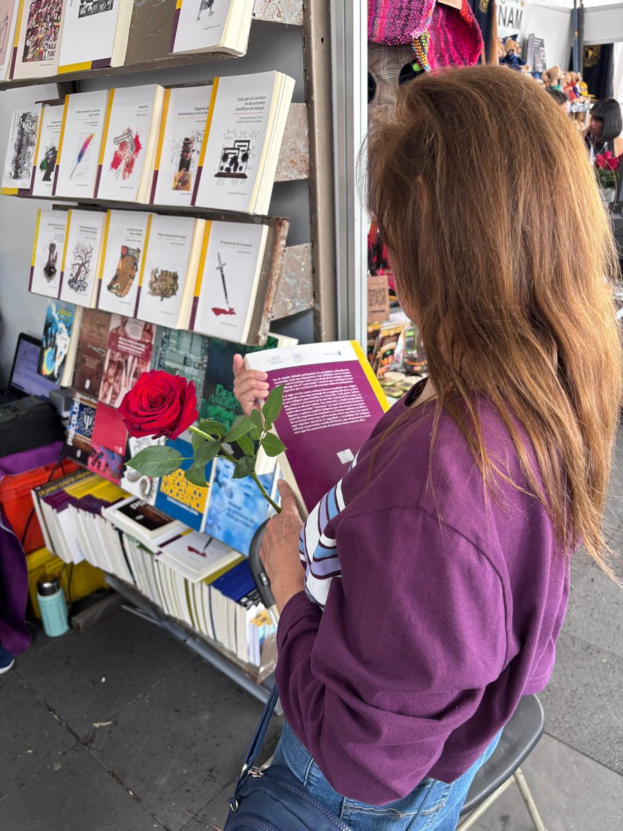 IPNlibros's tweet photo. #QueNoSeTePase 
Recuerda que #TienesUnaCita. El @IPN_MX está presente en la Fiesta del Libro y la Rosa. Acércate y conoce el Fondo Editorial Politécnico.

🗓️ Del 23 al 26 de abril 
🕧 10:00 a 20:00 
📍 Estand 106, Centro Cultural Universitario

@sse_ipn @CulturaUNAM https://t.co/pbIlprWsEB