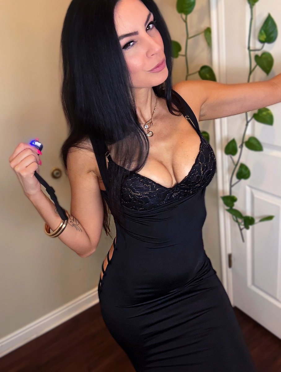 lynnMarie tweet media