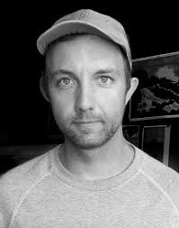 Big news! 🏆 Jon Klassen just won the 2026 Astrid Lindgren Memorial Award! From 'I Want My Hat Back' to his iconic minimalist style, he’s a master of storytelling for all ages. So well-deserved! 🎩✨  #JonKlassen #ALMA2026 #YouthLiterature #BookedForReview