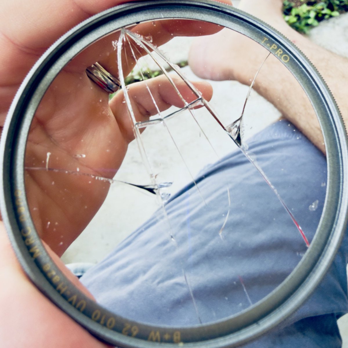 timharrisphotog's tweet image. I was doing an audit of my #photography equipment and just discovered that when I dropped my bag on my last #Florida trip ( view my collection @ timharris.photography/collections/th… ) THIS happened!  Shout out to B+W filters! OMG. Absolutely amazing.