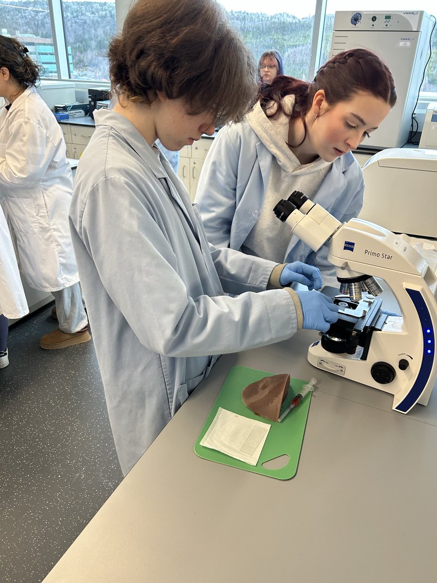 science_hsh's tweet photo. Holy Spirit High students at Let’s Talk Cancer event at MUN medical school today. https://t.co/ebsbG9f0E8