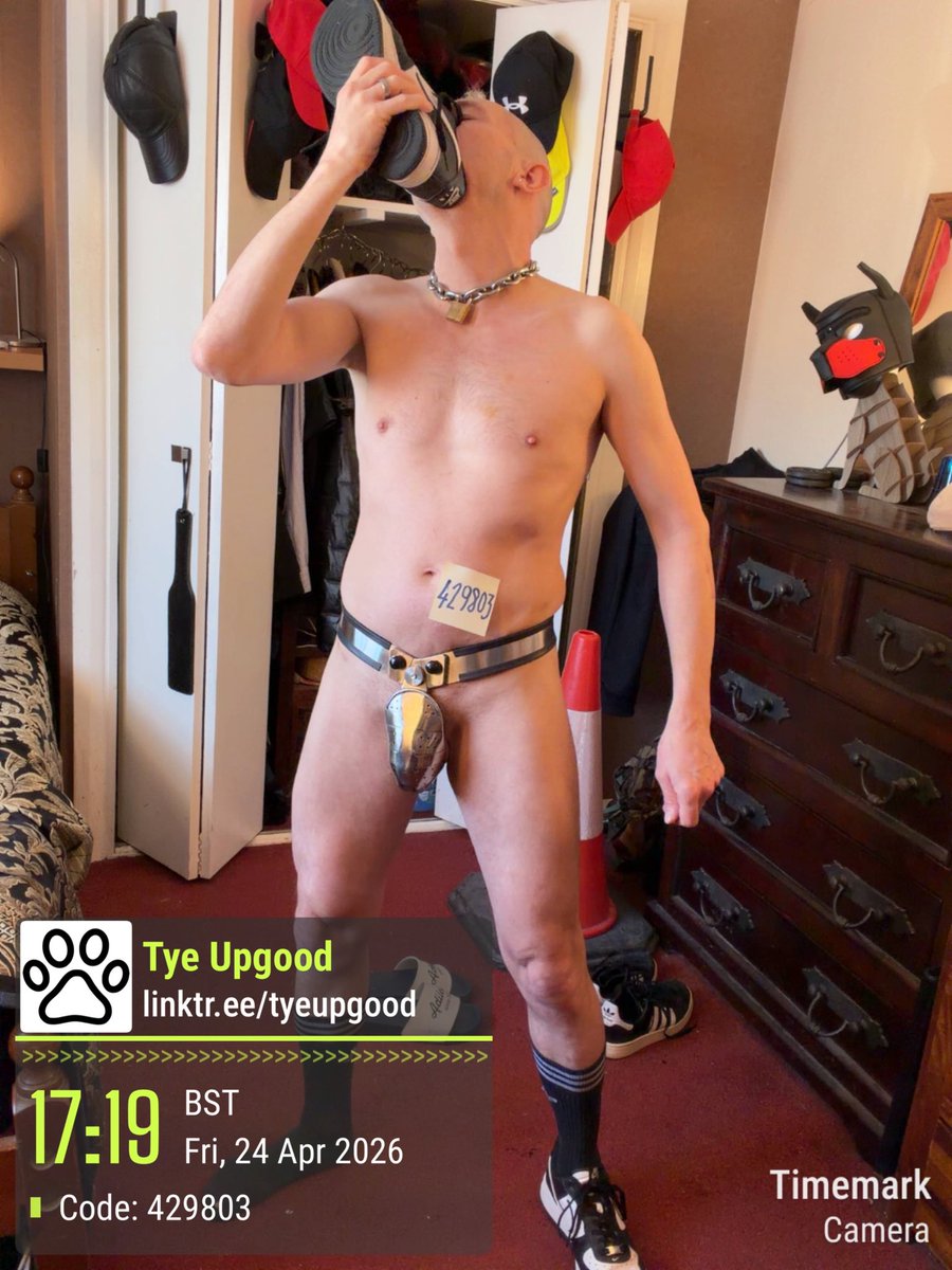 TyeUpgood's tweet photo. Locked up again for fitness training until at least June 11th 💪

#gaychastity #malechastity #lockedcock #teamlocked #cagecheck #sneakers #sniffer https://t.co/2IWEkczYuW