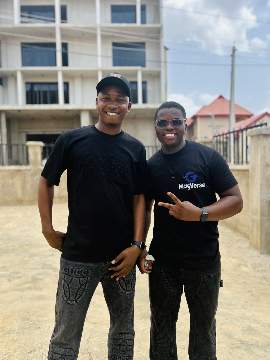code_by_pluto's tweet photo. Came for the event, left with connections. Appreciate the conversation 🙌

@Cryptokid990 
@MetaMask 
#web3 #crypto #web2 https://t.co/J21LEbSNXT
