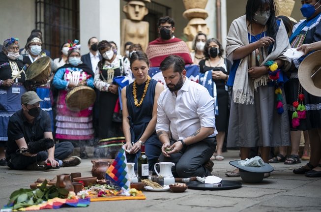 <a href="/vidalcvale/">Valeria Cárcamo Vidal</a> Que dejo la Nefasta Valeria cuando el wea del Merluzo le rezaba a la tierra