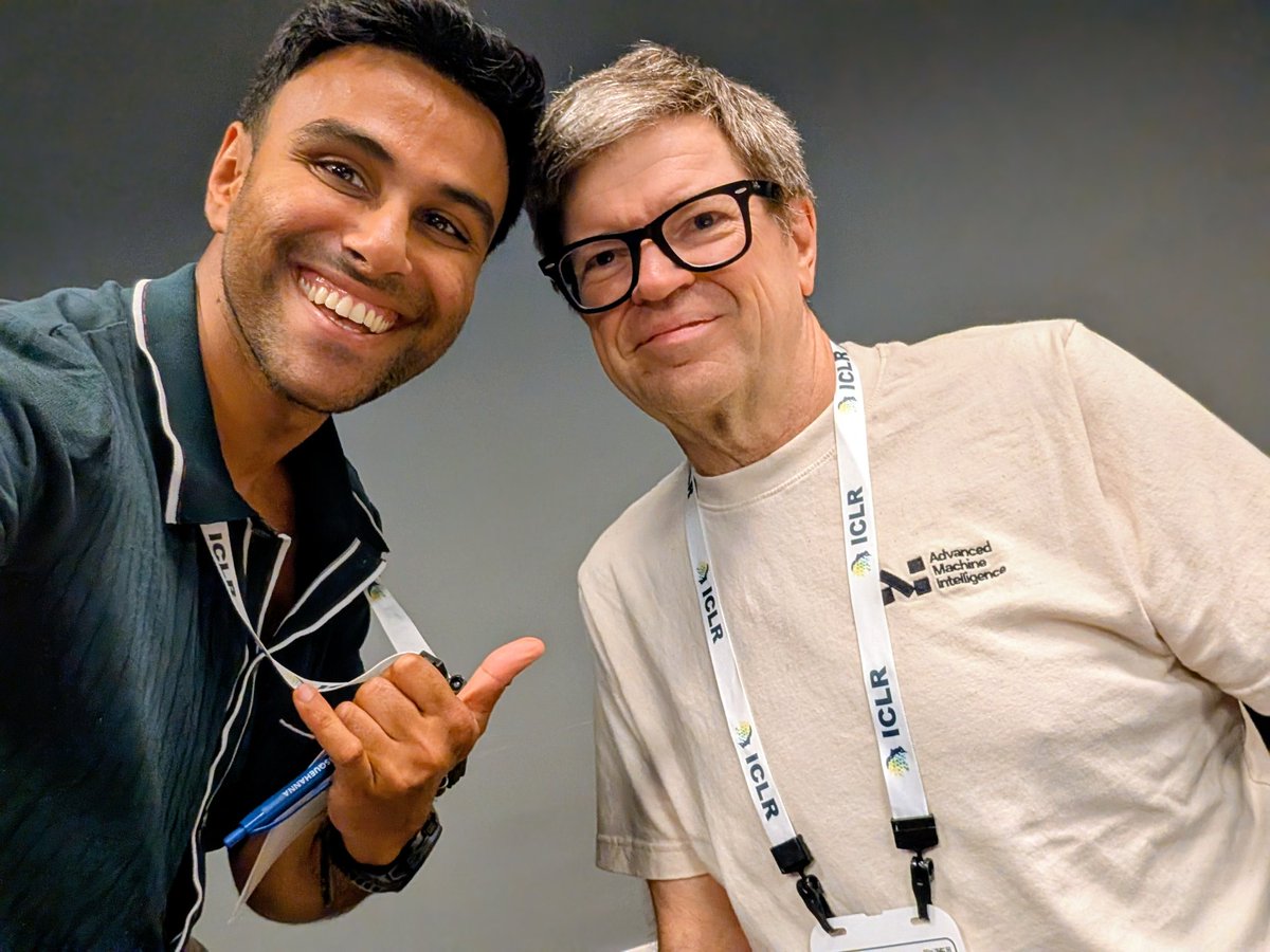 spaceman_gilda's tweet image. What do you do when @ylecun kicks you out of a room at @iclr_conf you weren't supposed to be in? You of course shamelessly ask for a selfie on the way out 🤷

#ICML2026 #AI #ML
