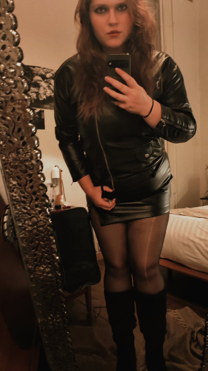 GoddessNatalieG tweet media