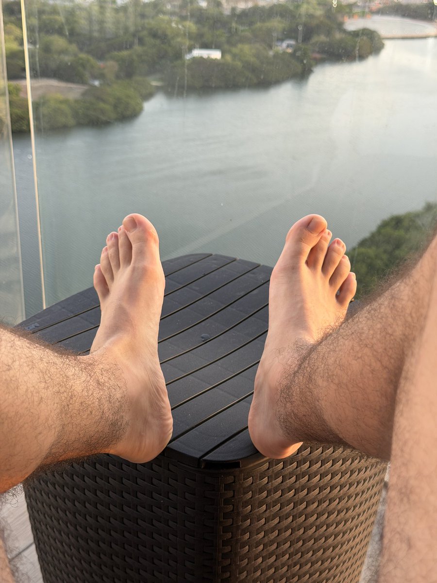 Feet MDE tweet media