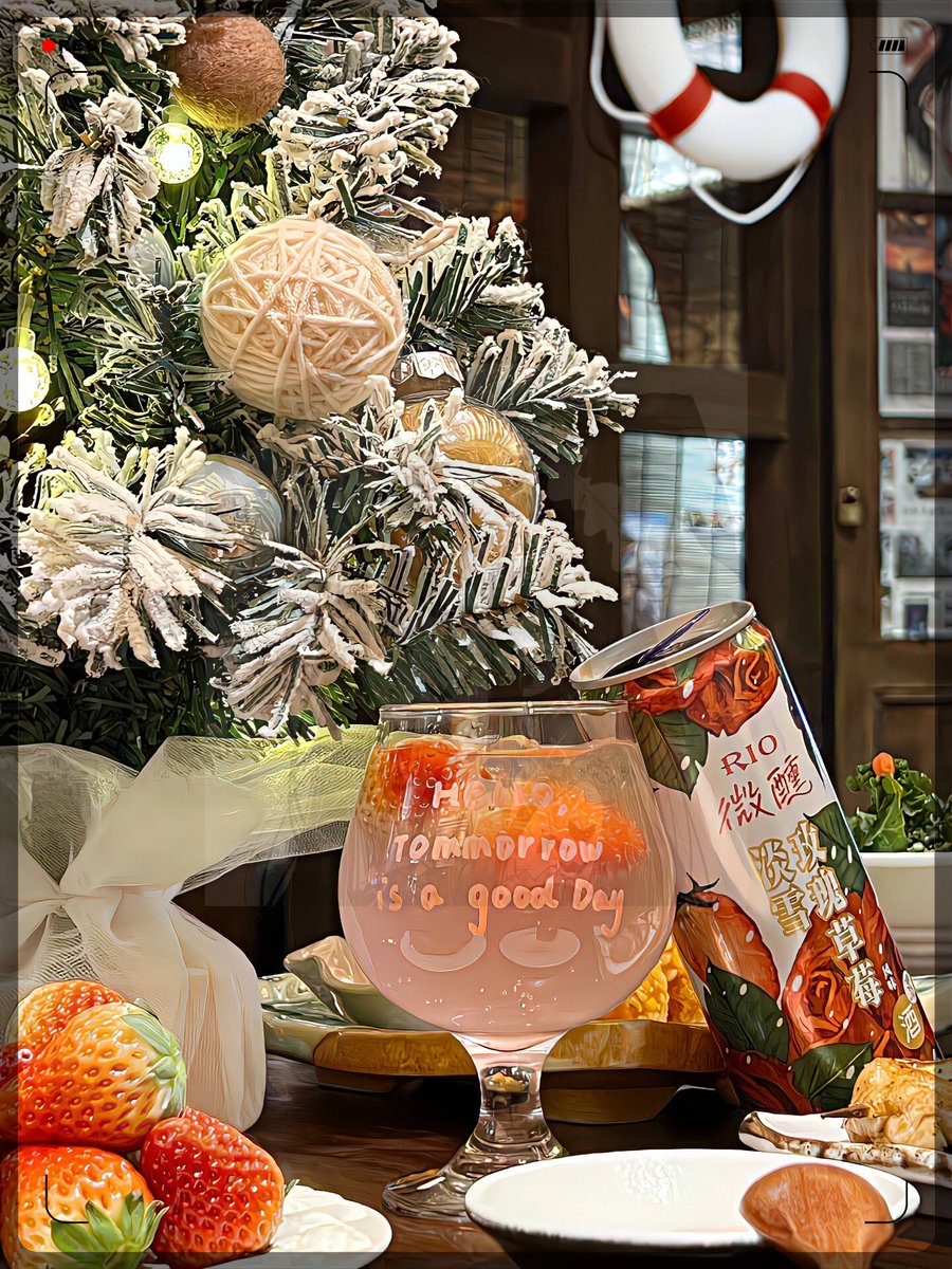 Emily Nelson tweet media