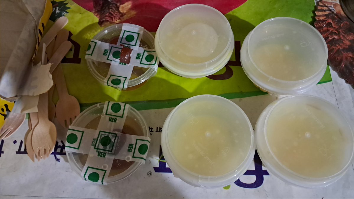 ArpitICAI's tweet image. Hey @Swiggy @SwiggyCares 

I don't know if it's a mistake or intentional but I ordered 4×2=8 pieces &amp;amp; 2×2= 4 pieces i.e total 12 pieces of sweets but I was delivered only 6 pieces inside the package.
Please contact the place &amp;amp; tell them to watch their own invoice carefully. #Scam