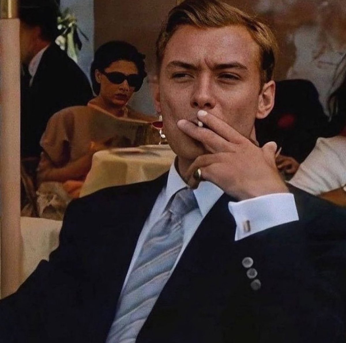 Robert Sterling tweet media