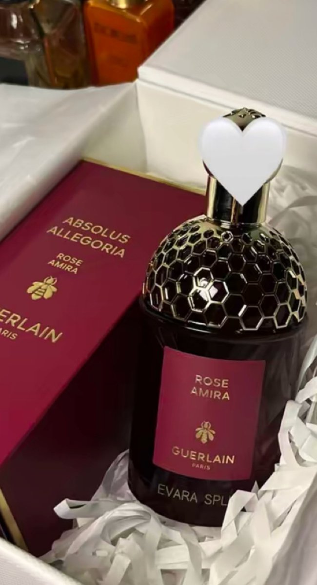 bt00ii's tweet photo. ماودي اقهركم بنات تاخذون عطور جيرلان بمبلغ وقدره وانا اخذها بربع السعر والريحة شي خيال https://t.co/N2uGZjj2Sx
