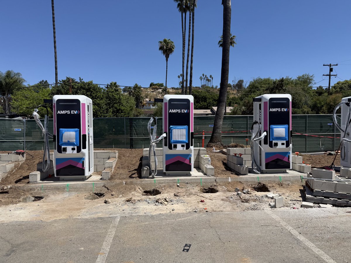 ChargePozitive ⚡️➕ tweet media