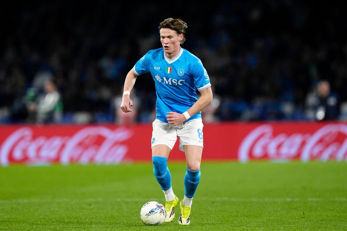 🚨 𝗦𝗖𝗢𝗧𝗧 𝗠𝗖𝗧𝗢𝗠𝗜𝗡𝗔𝗬 🏴󠁧󠁢󠁳󠁣󠁴󠁿 𝗕𝗨𝗧𝗘𝗨𝗥 𝗖𝗢𝗡𝗧𝗥𝗘 𝗖𝗥𝗘𝗠𝗢𝗡𝗘𝗦𝗘 !

12 G/A en 29 matchs de Serie A avec Naples. 👏💙