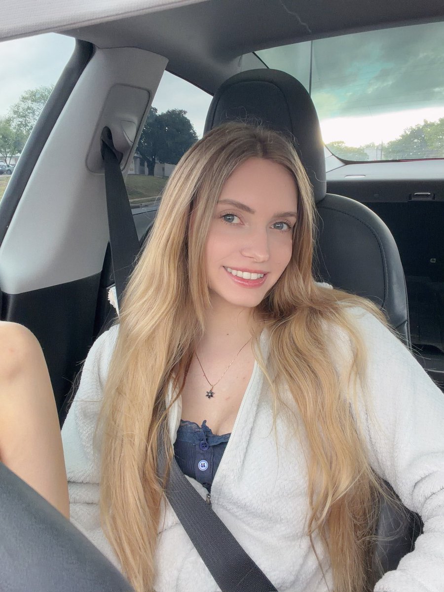 Sarina Desiree tweet media